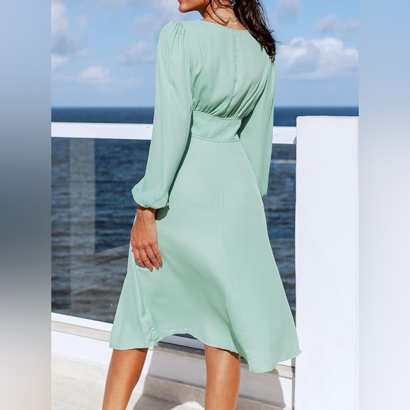 Cupshe Pastel Green V-neck Button Front Fitted Waist Midi Slit Dress M - Picture 4 of 14